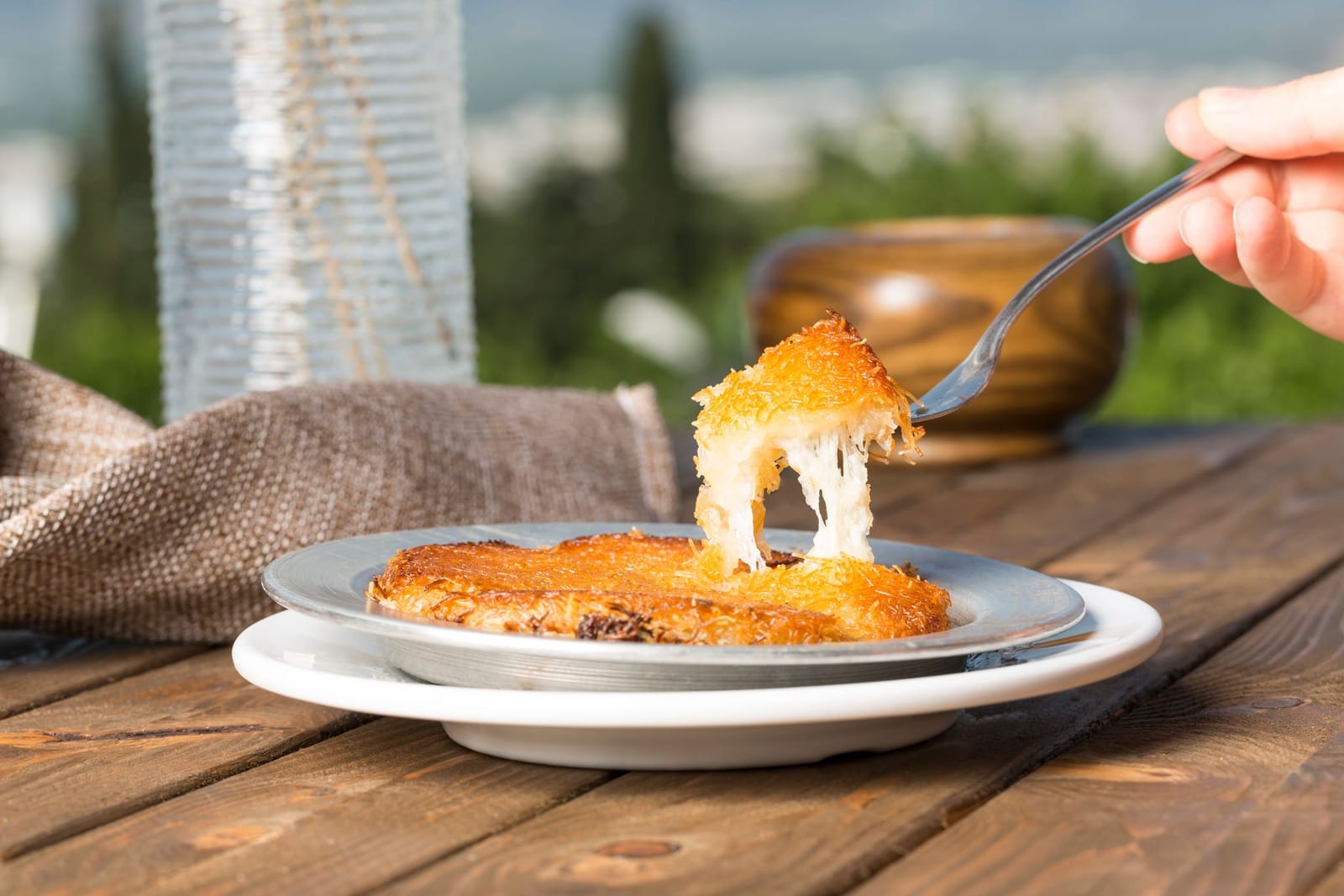 Crispy Künefe and Gaziantep Katmer in Kadıköy and Fatih with 2026 Prices
