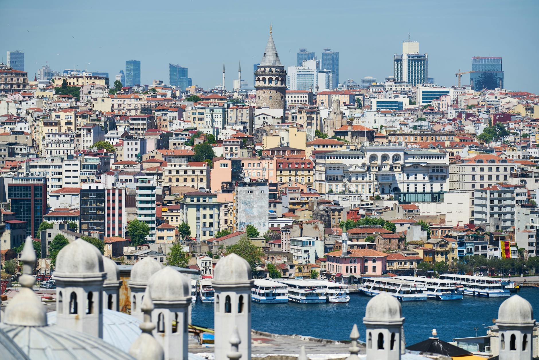 Bosphorus Ferry Tour: Istanbul's Most Beautiful Commute