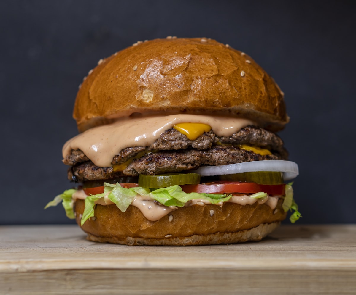 Taksim Islak Burger: Istanbul's Iconic Wet Burger Guide