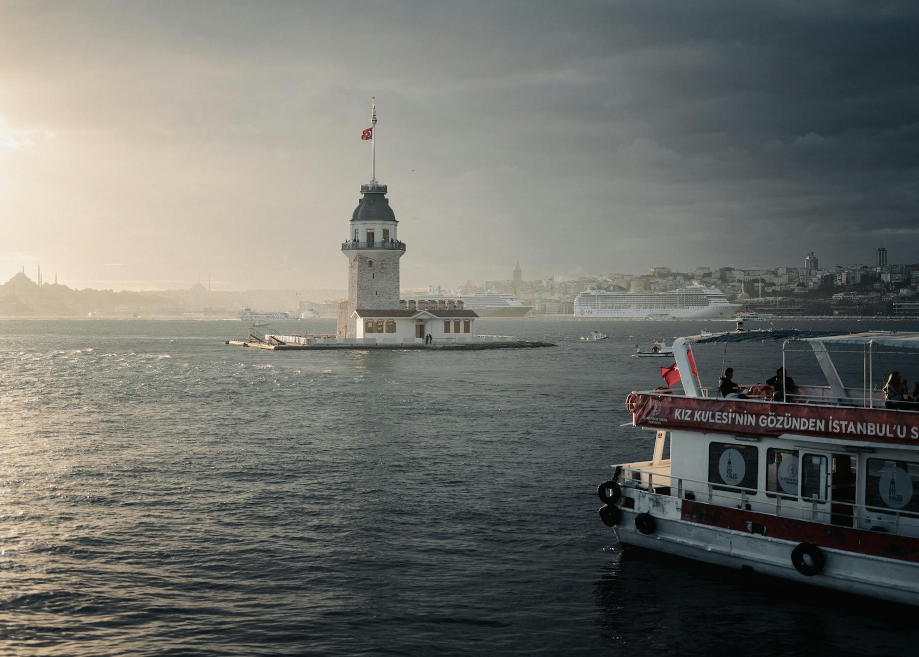 Maiden's Tower stands in the middle of the Bosphorus seen from the Üsküdar shore.