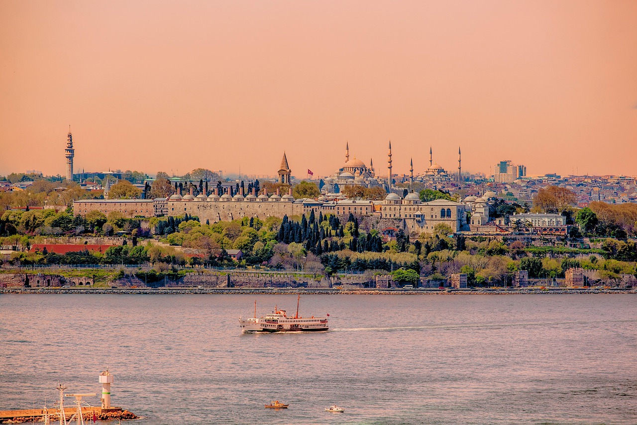 A panoramic view of Topkapi Palace and the Istanbul skyline from across the water.